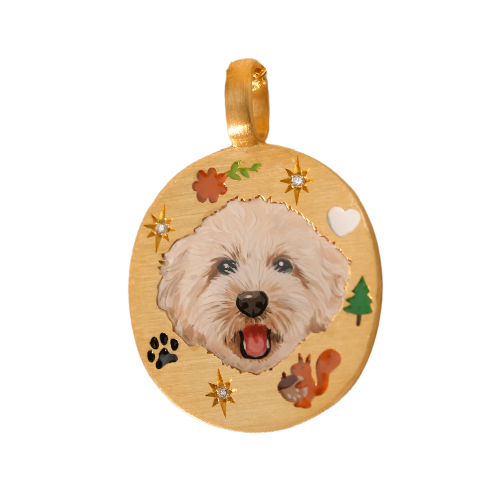 Dog portrait memorial necklace, a keepsake to honor cherished pet memories.